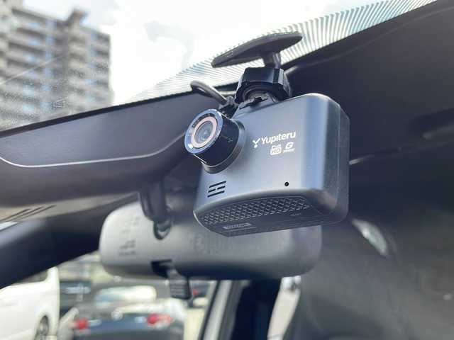 トヨタ ヤリス G 長野県 2020(令2)年 1.2万km ホワイトパールクリスタルシャイン ディスプレイオーディオ/（AM/FM/Bluetooth）/ドライブレコーダー/サマータイヤ積み込み/スマートキー/アイドリングストップ/電動格納ミラー/プッシュスタート
