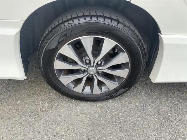 日産 セレナ ハイウェイスター Vセレクション 神奈川県 2018(平30)年 6.6万km ブリリアントホワイトパール 2トーン