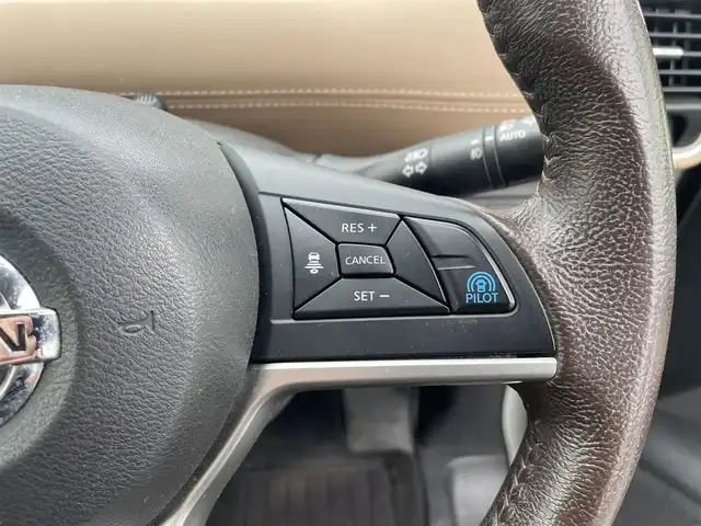日産 セレナ ハイウェイスター Vセレクション 神奈川県 2018(平30)年 6.6万km ブリリアントホワイトパール 2トーン