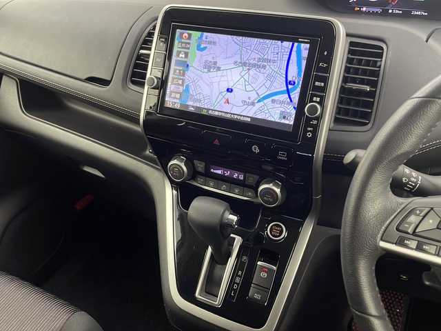 日産 セレナ ハイウェイスターVセレクションⅡ 愛知県 2019(平31)年 2.4万km ブリリアントホワイトパール  純正9インチナビ　/ プロパイロット/ CD DVD Blu-ray / フルセグTV Bluetooth USB SD FM AM / ハンズフリー両側パワースライドドア/ インテリジェントアラウンドビューモニター/ インテリジェントエマージェンシーブレーキシステム/ アダプティブクルーズコントロール/ アドバンスドライブアシストディスプレイ / ビルトインETC/ 前方ドライブレコーダー/ LEDオートヘッドライト/ オートハイビームシステム/ 純正フォグランプ/ 前後コーナーセンサー/ インテリジェントルームミラー/ 踏み間違い衝突防止アシスト/ 標識検知機能/ 車線逸脱防止支援システム / 電動パーキングブレーキ/ 純正フロアマット/ スーパーUVカット断熱ガラス/ 電動格納ウインカーミラー/ セカンドシートロールサンシェード/ ISOFIX/ 保証書/ 取扱説明書/ スマートキー/ スペアキー/ カードキー