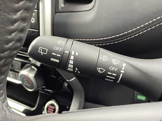 日産 セレナ ハイウェイスターVセレクションⅡ 愛知県 2019(平31)年 2.4万km ブリリアントホワイトパール  純正9インチナビ　/ プロパイロット/ CD DVD Blu-ray / フルセグTV Bluetooth USB SD FM AM / ハンズフリー両側パワースライドドア/ インテリジェントアラウンドビューモニター/ インテリジェントエマージェンシーブレーキシステム/ アダプティブクルーズコントロール/ アドバンスドライブアシストディスプレイ / ビルトインETC/ 前方ドライブレコーダー/ LEDオートヘッドライト/ オートハイビームシステム/ 純正フォグランプ/ 前後コーナーセンサー/ インテリジェントルームミラー/ 踏み間違い衝突防止アシスト/ 標識検知機能/ 車線逸脱防止支援システム / 電動パーキングブレーキ/ 純正フロアマット/ スーパーUVカット断熱ガラス/ 電動格納ウインカーミラー/ セカンドシートロールサンシェード/ ISOFIX/ 保証書/ 取扱説明書/ スマートキー/ スペアキー/ カードキー