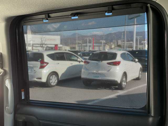 スズキ スペーシア HYBRID X 長野県 2019(令1)年 4.1万km アーバンブラウンパールメタリック 禁煙車/4WD/両側電動スライドドア/KENWOODメモリナビ【MDV-D7068TW】/(Bluetooth/フルセグTV/iPod/CD/DVD/FM/AM)/バックカメラ/前方ドライブレコーダー/前席シートヒーター/衝突被害軽減システム/クリアランスソナー/レーンキープアシスト/後方コーナーセンサー/純正アルミホイール/純正フロアマット/パワーモード/オートマチックハイビーム/オートライト/LEDヘッドライト/フォグランプ/ドアバイザー/アイドリングストップ/スマートキー/プッシュスタート/サイドエアバッグ/盗難防止装置/ABS/横滑り防止装置/パワーステアリング/パワーウインドウ/取扱説明書