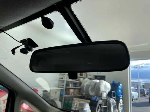 日産 ノート ライダー 道央・札幌 2013(平25)年 7.4万km ブリリアントホワイトパール ・4WD/・純正ディーラーナビ  /・BT/DVD/CD/SD/AUX/フルセグTV/・バックカメラ/・純正エンジンスターター/・LEDヘッドライト/・スマートキー×2/・電動格納ミラー/・ETC/・盗難防止装置/・LEDヘッドライト