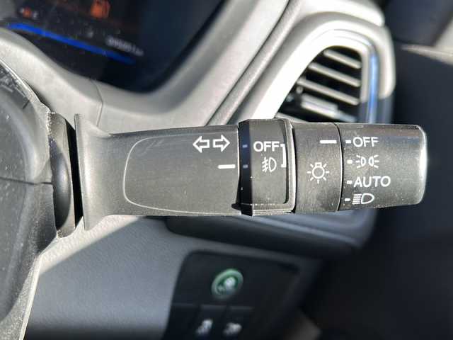 ホンダ ヴェゼル ハイブリッド X 静岡県 2014(平26)年 9.5万km ルーセブラックM 純正メモリナビ/・CD/・DVD/・フルセグＴＶ/・Bluetooth/・USB/・AM/・FM/主要装備/・衝突軽減/・レーンキープ/・クルコン/・バックカメラ/・ETC/・ドラレコ前後/・パドルシフト/・ステリモ/・LEDヘッドライト/・オートライト/・オートハイビーム/・フォグランプ/・純正フロアマット/・純正アルミホイール/・電動パーキングブレーキ/・オートホールド