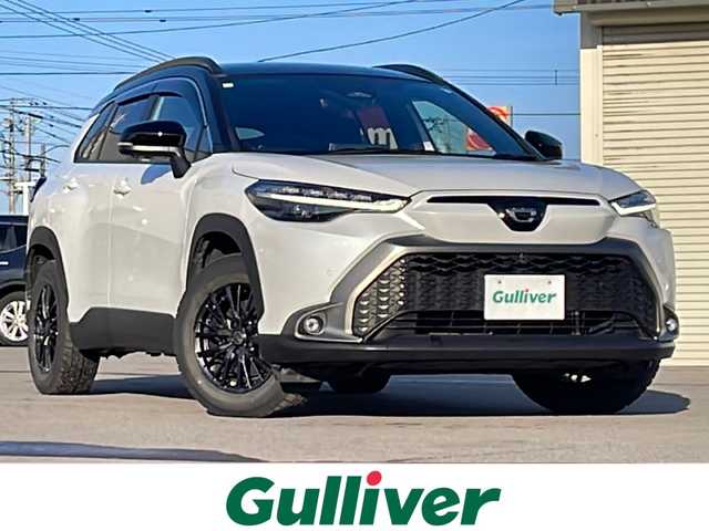 トヨタ カローラ クロス ハイブリッド Z 道北・旭川 2023(令5)年 2.3万km アティチュードブラックマイカ/プラチナホワイトパールマイカ /ワンオーナー　//４ＷＤ　//禁煙車　//寒冷地仕様　//10.5インチディスプレイオーディオPlus　//純正ナビ・フルセグ・ＢＴ//純正ドライブレコーダー（前後）//ハーフレザーシート//Ｄ席パワーシート//前席シートヒーター//全方位カメラ//トヨタチームメイト//パワーバックドア//ハンズフリーバックドア//社外１６インチアルミ冬タイヤ//純正１８インチアルミ夏積込（7分）//純正エンジンスターター//トヨタセーフティセンス//レーンデパーチャーアラート//ブラインドスポットモニター//プリクラッシュセーフティ//プロアクティブドライビングアシスト//リアクロストラフィックアラート//パーキングサポートブレーキ//リヤカメラディテクション//ロードサインアシスト//先行車発進お知らせ//レーダークルーズコントロール//オートマチックハイビーム//安心降車アシスト//ブレーキホールド//ステアリングヒーター//ＬＥＤヘッドライト//フォグライト・リアフォグライト//オートライト・オートワイパー//クリアランスソナー//ビルトインＥＴＣ2.0//社外ゴムマット//保証書・取説