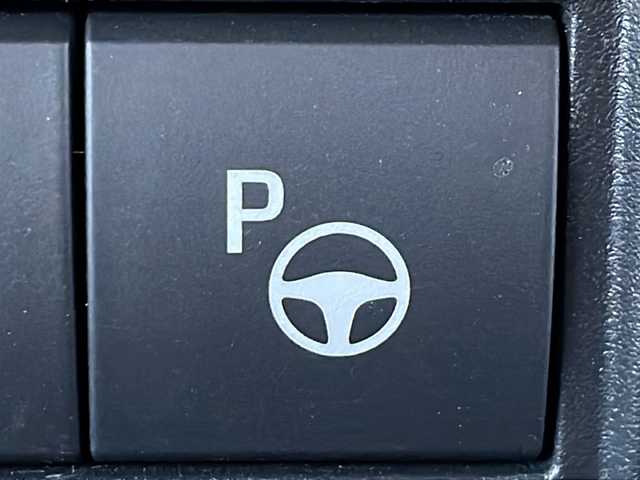 トヨタ カローラ クロス ハイブリッド Z 道北・旭川 2023(令5)年 2.3万km アティチュードブラックマイカ/プラチナホワイトパールマイカ /ワンオーナー　//４ＷＤ　//禁煙車　//寒冷地仕様　//10.5インチディスプレイオーディオPlus　//純正ナビ・フルセグ・ＢＴ//純正ドライブレコーダー（前後）//ハーフレザーシート//Ｄ席パワーシート//前席シートヒーター//全方位カメラ//トヨタチームメイト//パワーバックドア//ハンズフリーバックドア//社外１６インチアルミ冬タイヤ//純正１８インチアルミ夏積込（7分）//純正エンジンスターター//トヨタセーフティセンス//レーンデパーチャーアラート//ブラインドスポットモニター//プリクラッシュセーフティ//プロアクティブドライビングアシスト//リアクロストラフィックアラート//パーキングサポートブレーキ//リヤカメラディテクション//ロードサインアシスト//先行車発進お知らせ//レーダークルーズコントロール//オートマチックハイビーム//安心降車アシスト//ブレーキホールド//ステアリングヒーター//ＬＥＤヘッドライト//フォグライト・リアフォグライト//オートライト・オートワイパー//クリアランスソナー//ビルトインＥＴＣ2.0//社外ゴムマット//保証書・取説