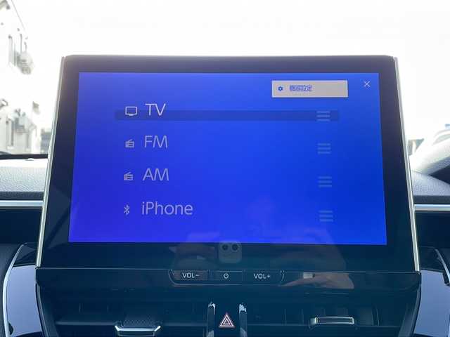 トヨタ カローラ クロス ハイブリッド Z 道北・旭川 2023(令5)年 2.3万km アティチュードブラックマイカ/プラチナホワイトパールマイカ /ワンオーナー　//４ＷＤ　//禁煙車　//寒冷地仕様　//10.5インチディスプレイオーディオPlus　//純正ナビ・フルセグ・ＢＴ//純正ドライブレコーダー（前後）//ハーフレザーシート//Ｄ席パワーシート//前席シートヒーター//全方位カメラ//トヨタチームメイト//パワーバックドア//ハンズフリーバックドア//社外１６インチアルミ冬タイヤ//純正１８インチアルミ夏積込（7分）//純正エンジンスターター//トヨタセーフティセンス//レーンデパーチャーアラート//ブラインドスポットモニター//プリクラッシュセーフティ//プロアクティブドライビングアシスト//リアクロストラフィックアラート//パーキングサポートブレーキ//リヤカメラディテクション//ロードサインアシスト//先行車発進お知らせ//レーダークルーズコントロール//オートマチックハイビーム//安心降車アシスト//ブレーキホールド//ステアリングヒーター//ＬＥＤヘッドライト//フォグライト・リアフォグライト//オートライト・オートワイパー//クリアランスソナー//ビルトインＥＴＣ2.0//社外ゴムマット//保証書・取説