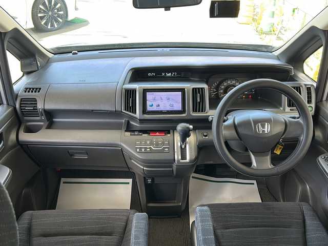 ホンダ ステップワゴン G Lパッケージ 神奈川県 2010(平22)年 13.3万km スーパープラチナメタリック KENWOODナビ(CD/DVD/SD/USB/ワンセグTV)/バックカメラ/両側パワースライドドア/ETC/前後ドライブレコーダー/純正フロアマット/純正ドアバイザー/電動格納ウィンカーミラー/ISOFIX/スペアキー×1/保証書/取扱説明書