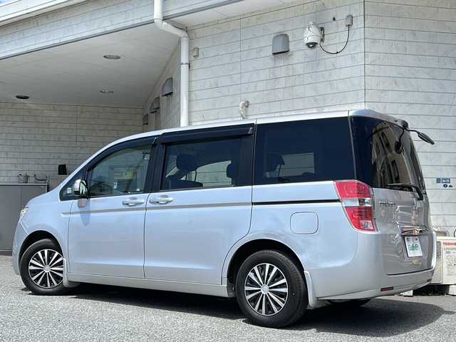ホンダ ステップワゴン G Lパッケージ 神奈川県 2010(平22)年 13.3万km スーパープラチナメタリック KENWOODナビ(CD/DVD/SD/USB/ワンセグTV)/バックカメラ/両側パワースライドドア/ETC/前後ドライブレコーダー/純正フロアマット/純正ドアバイザー/電動格納ウィンカーミラー/ISOFIX/スペアキー×1/保証書/取扱説明書