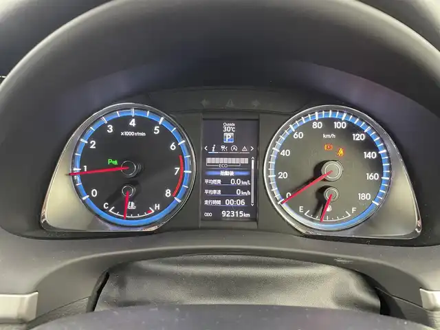 トヨタ ハリアー プレミアム 大分県 2014(平26)年 9.3万km ホワイトパールクリスタルシャイン 社外9型ナビ/（CD/DVD/SD/BT/フルセグ）/社外9型フリップダウンモニター　PCH-RM955/バックカメラ/Toyota　Safety　Sense/・プリクラッシュセーフティ/・レーンディパーチャーアラート/・アダプティブハイビームシステム/・レーダークルーズコントロール/プッシュスタート/スマートキー2本/電動リアゲート/パワーシート/コーナーセンサー/ステアリングリモコン/電動ウィンカーミラー/ステアリングリモコン/フォグランプ