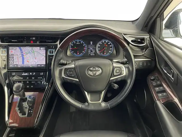 トヨタ ハリアー プレミアム 大分県 2014(平26)年 9.3万km ホワイトパールクリスタルシャイン 社外9型ナビ/（CD/DVD/SD/BT/フルセグ）/社外9型フリップダウンモニター　PCH-RM955/バックカメラ/Toyota　Safety　Sense/・プリクラッシュセーフティ/・レーンディパーチャーアラート/・アダプティブハイビームシステム/・レーダークルーズコントロール/プッシュスタート/スマートキー2本/電動リアゲート/パワーシート/コーナーセンサー/ステアリングリモコン/電動ウィンカーミラー/ステアリングリモコン/フォグランプ