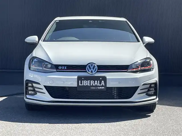 フォルクスワーゲン ゴルフ ＧＴＩ ダイナミック 香川県 2018(平30)年 4.4万km ピュアホワイト プリクラッシュブレーキシステム/レーンアシスト/ブラインドスポットモニター/純正ナビ/BT/USB/AUX/地デジ/AppleCarPlay/MirrorLink/ACC/スマートキー/パドルシフト/バックカメラ/F/Rコーナーセンサー/LEDヘッドライト/革巻きステアリング/ウィンカーミラー/オートライト/純正18インチアルミ