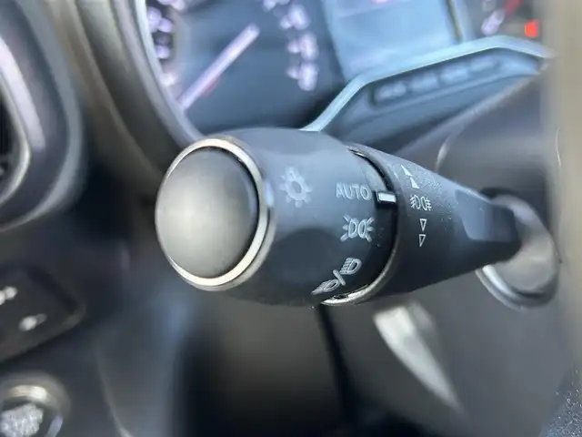 シトロエン シトロエン ベルランゴ シャイン ブルーHDi XTRパック 福岡県 2023(令5)年 1.6万km ガンＭ ワンオーナー/禁煙車/ＡＣＣ/パノラマルーフ/アクティブセーフティブレーキ/ＡＣＣ/ＢＳＭ/ＬＫＡ/純正ディスプレイオーディオ/ＢＴ／ＣａｒＰｌａｙ／ＤＴＶ/バックカメラ/サイドカメラ