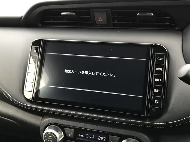 日産 キックス X 鳥取県 2020(令2)年 3.1万km ピュアブラック 純正9インチナビ/フルセグ/CD/DVD/BT/USB/アラウンドビューモニター/ドライブレコーダー・ETC/プロパイロット/エマージェンシーブレーキ/レーンキープアシスト/クリアランスソナー/ハーフレザーシート/前席シートヒーター/LEDヘットライト/フォグライト/純正17インチアルミホイール/ルーフレール/プッシュエンジンスタート/フロアマット・ドアバイザー