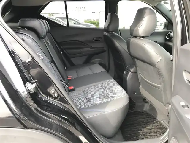 日産 キックス X 鳥取県 2020(令2)年 3.1万km ピュアブラック 純正9インチナビ/フルセグ/CD/DVD/BT/USB/アラウンドビューモニター/ドライブレコーダー・ETC/プロパイロット/エマージェンシーブレーキ/レーンキープアシスト/クリアランスソナー/ハーフレザーシート/前席シートヒーター/LEDヘットライト/フォグライト/純正17インチアルミホイール/ルーフレール/プッシュエンジンスタート/フロアマット・ドアバイザー