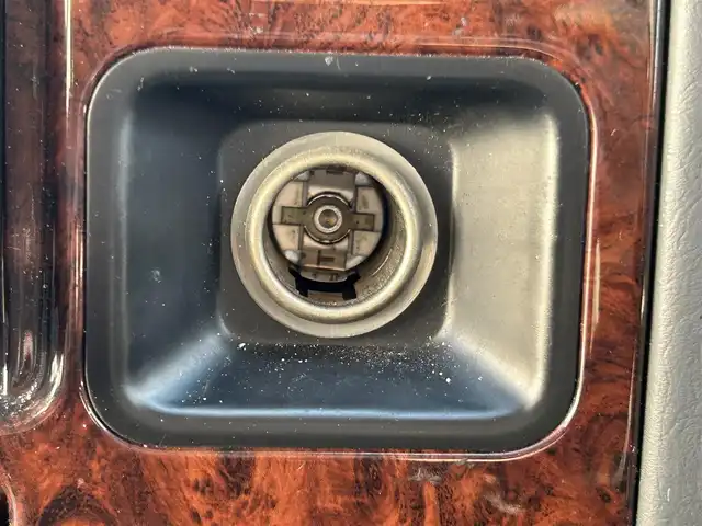 トヨタ グランビア G クルージングセレクション 岡山県 1998(平10)年 16.4万km ホワイトパールマイカ/ライトグレイッシュローズMP 登録時走行距離163982km/社外後席モニター/サンルーフ/社外SDナビ/(AM/FM/BT/TV/DISC)/バックカメラ/ETC/電動格納ミラー/リモコンキー/社外16インチアルミホイール/キセノンヘッドライト/パワーステアリング/パワーウィンドウ