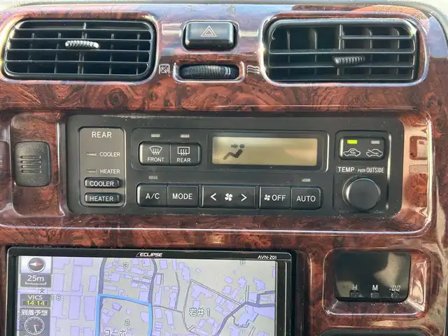 トヨタ グランビア G クルージングセレクション 岡山県 1998(平10)年 16.4万km ホワイトパールマイカ/ライトグレイッシュローズMP 登録時走行距離163982km/社外後席モニター/サンルーフ/社外SDナビ/(AM/FM/BT/TV/DISC)/バックカメラ/ETC/電動格納ミラー/リモコンキー/社外16インチアルミホイール/キセノンヘッドライト/パワーステアリング/パワーウィンドウ