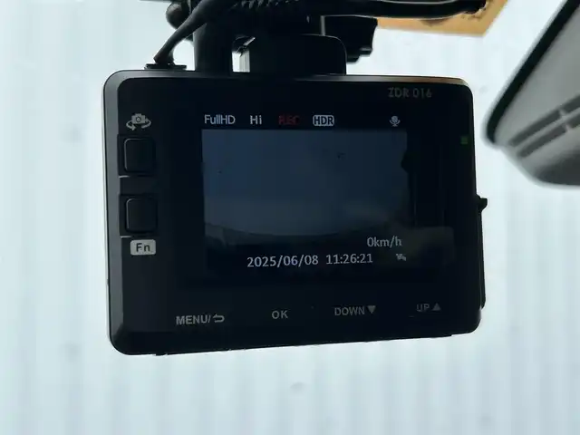スズキ ワゴンＲ HYBRID FX－S 熊本県 2022(令4)年 1.5万km アーバンブラウンパールメタリック 純正ディスプレイオーディオ/・Blootooth/CD/DVD/AM/FM/USB/ipod/AUX//AV/スズキセーフティセンス/・アダプティブクルーズコントロール/・デュアルカメラブレーキサポート/・後退時ブレーキサポート/・車線逸脱警報/・ふらつき警報/・車線維持支援/・ハイビームアシスト/衝突軽減装置/バックカメラ/コーナーセンサー/スマートキー/D席シートヒーター/ドライブレコーダー/ステアリングスイッチ/純正ドアバイザー/助手席シートアンダーボックス/ヘッドライトレベライザー/電格ミラー/アイドリングストップ/ビルトインＥＴＣ/プッシュスタート