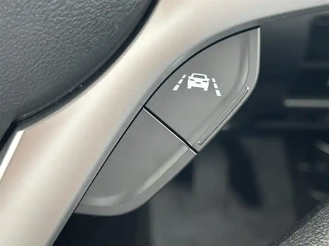 スズキ ワゴンＲ HYBRID FX－S 熊本県 2022(令4)年 1.5万km アーバンブラウンパールメタリック 純正ディスプレイオーディオ/・Blootooth/CD/DVD/AM/FM/USB/ipod/AUX//AV/スズキセーフティセンス/・アダプティブクルーズコントロール/・デュアルカメラブレーキサポート/・後退時ブレーキサポート/・車線逸脱警報/・ふらつき警報/・車線維持支援/・ハイビームアシスト/衝突軽減装置/バックカメラ/コーナーセンサー/スマートキー/D席シートヒーター/ドライブレコーダー/ステアリングスイッチ/純正ドアバイザー/助手席シートアンダーボックス/ヘッドライトレベライザー/電格ミラー/アイドリングストップ/ビルトインＥＴＣ/プッシュスタート