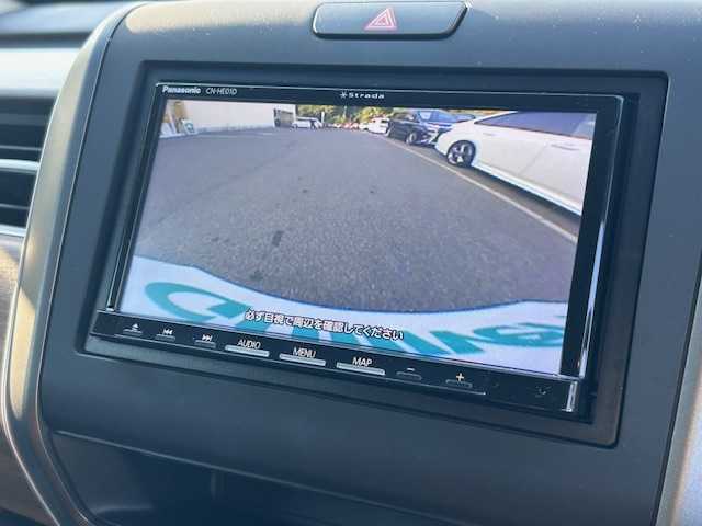 ホンダ フリード ハイブリット G 大阪府 2022(令4)年 3.2万km プラチナホワイトパール ナビ　/フルセグ　/Ｂｌｕｅｔｏｏｔｈ　/バックカメラ　/両側パワースライドドア　/シートヒーター　/レーダークルーズコントロール　/ＬＥＤヘッドライト　/スマートキー　/ＥＴＣ　/フロアーマット　/バイザー/パーキングセンサー