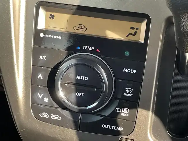 スズキ ハスラー Jスタイル Ⅱ 滋賀県 2016(平28)年 6.2万km アクティブイエロー/ブラック2トーンルーフ ナビ/CD/DVD/Bluetooth/フルセグTV/ハーフレザーシート/シートヒーター/衝突軽減ブレーキ/バックカメラ/ETC/プッシュスタート/スマートキー/フロアマット/純正アルミホイール/オートライト