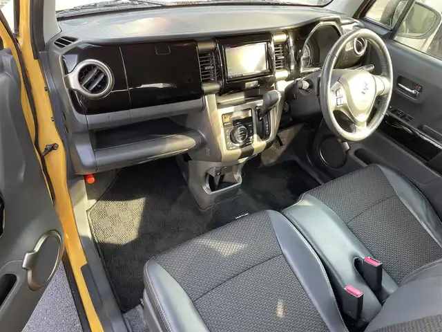 スズキ ハスラー Jスタイル Ⅱ 滋賀県 2016(平28)年 6.2万km アクティブイエロー/ブラック2トーンルーフ ナビ/CD/DVD/Bluetooth/フルセグTV/ハーフレザーシート/シートヒーター/衝突軽減ブレーキ/バックカメラ/ETC/プッシュスタート/スマートキー/フロアマット/純正アルミホイール/オートライト