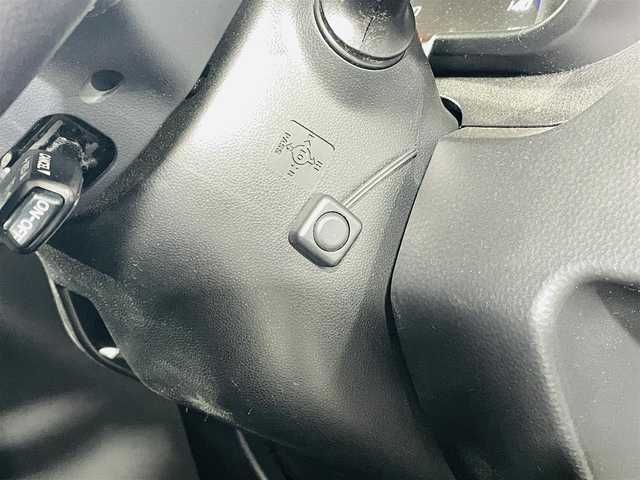 トヨタ タンク カスタムG－T 福岡県 2017(平29)年 6.4万km ブラックマイカ/マゼンダベリーメタリック ターボ/純正メモリナビ（NSZT-W66T）/CD/DVD/フルセグ/バックカメラ/両側パワースライドドア/スマートアシストII/・衝突警報機能/・衝突回避支援ブレーキ機能/・車線逸脱警報機能/・誤発進抑制機能（前後）/・先行車発進お知らせ機能/LEDオートヘッドライト/クルーズコントロール/アイドリングストップ/純正１５インチアルミホイール/革巻きステアリング/シートヒーター/純正フロアマット/プッシュスタート/スマートキー×2/ビルトインＥＴＣ２．０