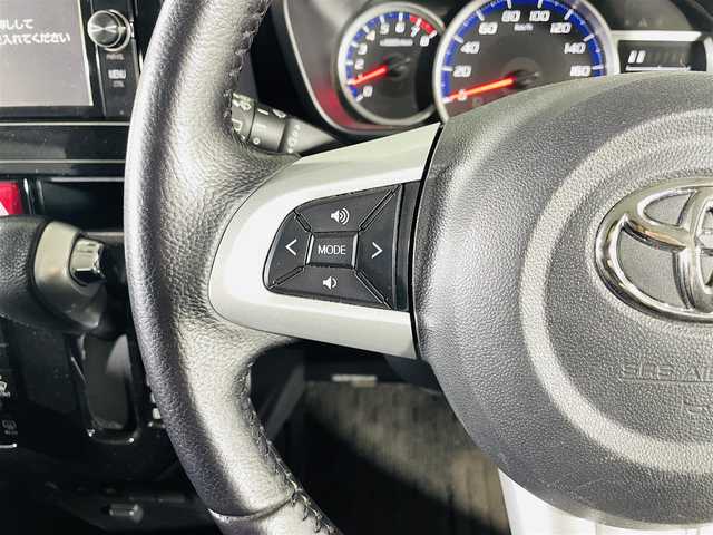 トヨタ タンク カスタムG－T 福岡県 2017(平29)年 6.4万km ブラックマイカ/マゼンダベリーメタリック ターボ/純正メモリナビ（NSZT-W66T）/CD/DVD/フルセグ/バックカメラ/両側パワースライドドア/スマートアシストII/・衝突警報機能/・衝突回避支援ブレーキ機能/・車線逸脱警報機能/・誤発進抑制機能（前後）/・先行車発進お知らせ機能/LEDオートヘッドライト/クルーズコントロール/アイドリングストップ/純正１５インチアルミホイール/革巻きステアリング/シートヒーター/純正フロアマット/プッシュスタート/スマートキー×2/ビルトインＥＴＣ２．０