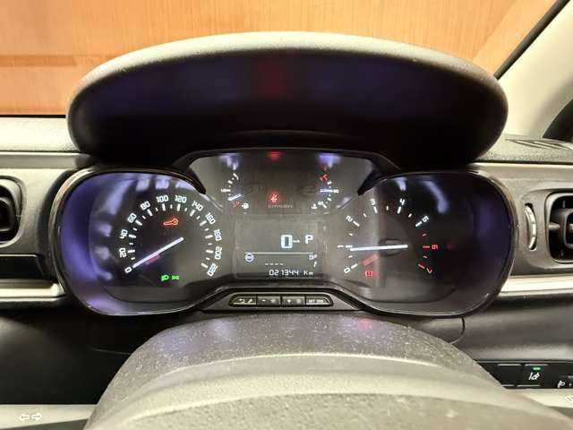 シトロエン Ｃ３ フィール 千葉県 2018(平30)年 2.2万km サーブル １オーナー　/衝突軽減ブレーキ　/ディスプレイオーディオ　/ミラーリング　/クルーズコントロール　/レーンキープアシスト　/純正１６インチＡＷ　/オートライト　/ハロゲンヘッドライト　/Ｂｌｕｅｔｏｏｔｈ接続