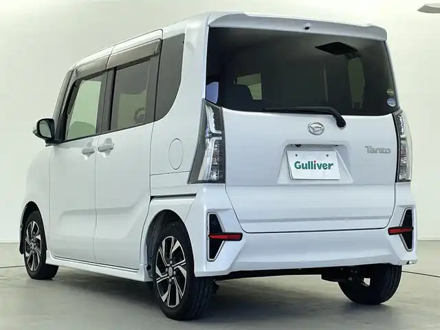 ダイハツ タント カスタム X セレクション 福井県 2020(令2)年 6.6万km シャイニングホワイトパール 純正ナビ/フルセグ/Bluetooth/両側パワースライドドア/バックカメラ/ドライブレコーダー/シートヒーター/ETC/横滑り防止/衝突軽減システム/LEDヘッドライト/フォグランプ/ドアバイザー