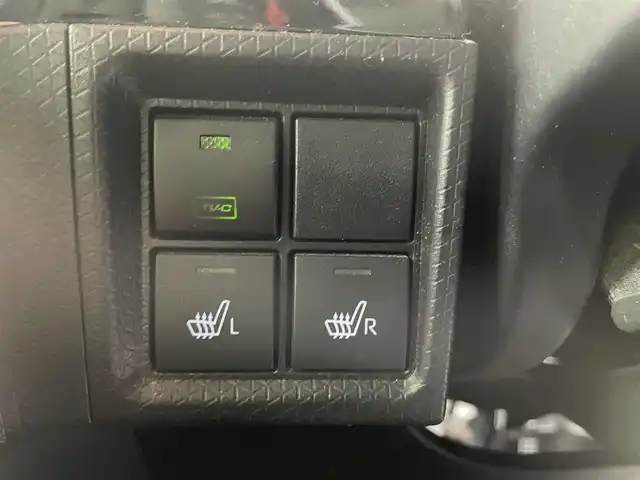 ダイハツ タント カスタム X セレクション 福井県 2020(令2)年 6.6万km シャイニングホワイトパール 純正ナビ/フルセグ/Bluetooth/両側パワースライドドア/バックカメラ/ドライブレコーダー/シートヒーター/ETC/横滑り防止/衝突軽減システム/LEDヘッドライト/フォグランプ/ドアバイザー