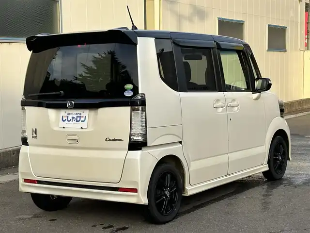 ホンダ Ｎ ＢＯＸ 2トーン カスタム G Aパッケージ 福島県 2014(平26)年 12.1万km プレミアムホワイトパール (株)IDOMが運営する【じしゃロン福島店】の自社ローン専用車両になります。こちらは現金またはオートローンご利用時の価格です。自社ローンご希望の方は別途その旨お申付け下さい/社外ナビ/フルセグTV/ドアバイザー/ステアリングリモコン/革巻きステアリング/オートライト/片側パワースライドドア/プッシュスタート