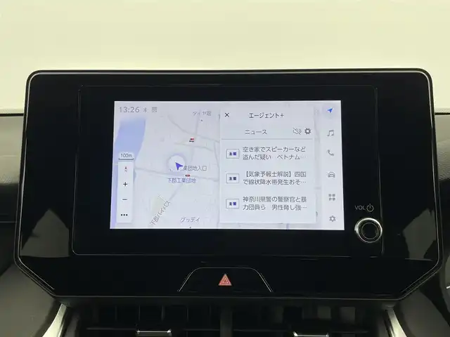 トヨタ ハリアー G 大分県 2022(令4)年 1.3万km プラチナホワイトパールマイカ 禁煙車/純正ディスプレイオーディオ/（USB/Bluetooth/Miracast/フルセグTV）/バックカメラ/プリクラッシュセーフティー/クリアランスソナー/ブラインドスポットモニター/リアクロストラフィックアラート/レーントレーシングアシスト/ロードサインアシスト/ふらつき警報/先行車発進告知/パワーバックドア/革巻きステアリング/レーダークルーズコントロール/ステアリングスイッチ/LEDヘッドライト/フォグランプ/オートヘッドライト/オートマチックハイビーム/ハーフレザーシート/D席パワーシート/ミラー型ドライブレコーダー/電動パーキングブレーキ/オートホールドブレーキ/USB充電/純正アルミホイール/純正フロアマット