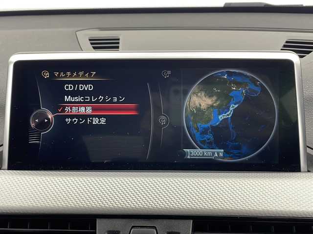 ＢＭＷ Ｘ１ 三重県 2017(平29)年 4.3万km アルピンホワイトⅢ 禁煙車/バックカメラ/純正ナビ/・CD・DVD・Bluetooth/ルーフレール/電子パーキング/ステアリングスイッチ/クリアランスソナー/ビルトインETC/スマートキー/プッシュスタート