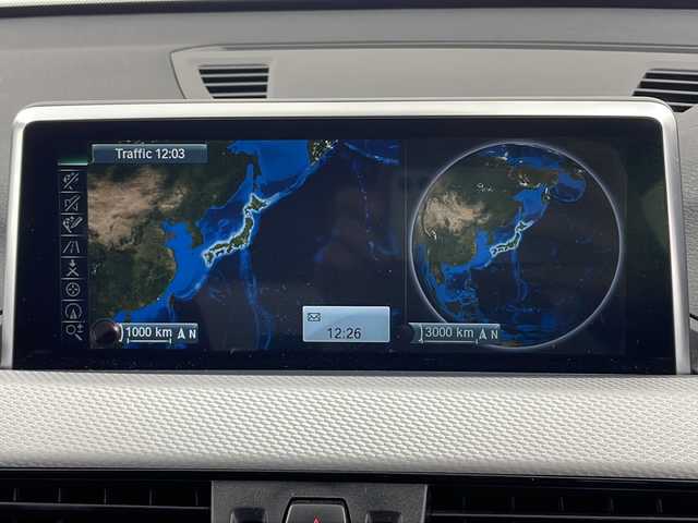 ＢＭＷ Ｘ１ 三重県 2017(平29)年 4.3万km アルピンホワイトⅢ 禁煙車/バックカメラ/純正ナビ/・CD・DVD・Bluetooth/ルーフレール/電子パーキング/ステアリングスイッチ/クリアランスソナー/ビルトインETC/スマートキー/プッシュスタート