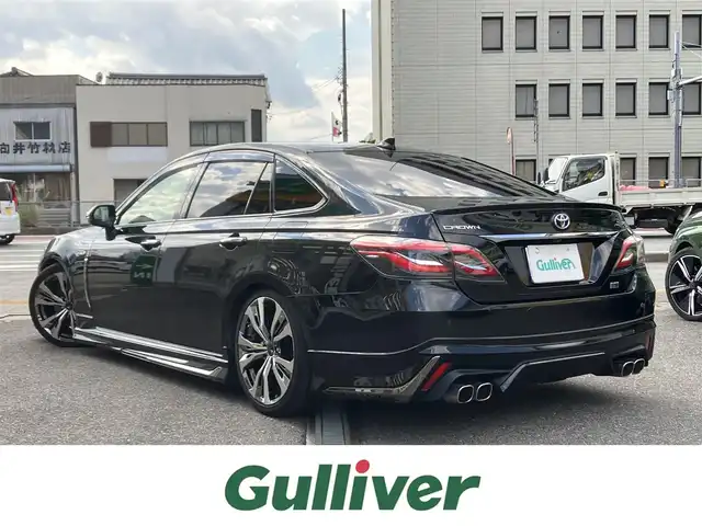 トヨタ クラウン ハイブリッド RS アドバンス 三重県 2018(平30)年 6.2万km プレシャスブラックパール ♪走行61448km/♪サンルーフ/モデリスタエアロキット/・フロントウイングスポイラー/・サイドスカート/・リヤスタイリングキット/モデリスタクールシャインキット/・フォグベゼルガーニッシュ(メッキ)/・ミラーガーニッシュ(メッキ)/・フェンダーガーニッシュ(メッキ)/モデリスタ19インチAW/車高調(BLITZ)/純正サス 有/トヨタセーフティセンス/・PCS/LTA/RSA/・オートマチックハイビーム/・レーダークルーズコントロール/・先行車発進告知/RCTA/PKSB/BSM/HUD/オートブレーキホールド/黒革シート/前席パワーシート (D席メモリ付)/前席シートヒーター/エアシート/ステアリングヒーター/スマートキー×2/プッシュスタート/純正ナビ/・AUX・USB・CD録音・SD/・DVD/BD再生・フルセグ/・BTオーディオ/・バックカメラ/AC100V/LEDヘッドライト/LEDフォグライト/オートライト/オートワイパー/ウィンカーミラー/オートリトラ/革巻ステアリング/ステアリングスイッチ/パドルシフト/スモークフィルム/フロアマット/ドアバイザー/サイド/カーテン/ニーエアバック