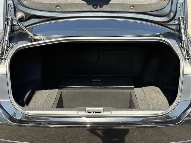 トヨタ クラウン ハイブリッド RS アドバンス 三重県 2018(平30)年 6.2万km プレシャスブラックパール ♪走行61448km/♪サンルーフ/モデリスタエアロキット/・フロントウイングスポイラー/・サイドスカート/・リヤスタイリングキット/モデリスタクールシャインキット/・フォグベゼルガーニッシュ(メッキ)/・ミラーガーニッシュ(メッキ)/・フェンダーガーニッシュ(メッキ)/モデリスタ19インチAW/車高調(BLITZ)/純正サス 有/トヨタセーフティセンス/・PCS/LTA/RSA/・オートマチックハイビーム/・レーダークルーズコントロール/・先行車発進告知/RCTA/PKSB/BSM/HUD/オートブレーキホールド/黒革シート/前席パワーシート (D席メモリ付)/前席シートヒーター/エアシート/ステアリングヒーター/スマートキー×2/プッシュスタート/純正ナビ/・AUX・USB・CD録音・SD/・DVD/BD再生・フルセグ/・BTオーディオ/・バックカメラ/AC100V/LEDヘッドライト/LEDフォグライト/オートライト/オートワイパー/ウィンカーミラー/オートリトラ/革巻ステアリング/ステアリングスイッチ/パドルシフト/スモークフィルム/フロアマット/ドアバイザー/サイド/カーテン/ニーエアバック