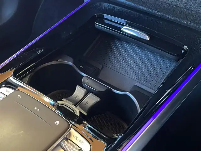 メルセデス・ベンツ ＧＬＢ２００ｄ AMGライン 愛知県 2020(令2)年 2.4万km ポーラホワイト 純正ナビ/フルセグTV/360度カメラ/バックカメラ/レーダーセーフティパッケージ/ACC/ブラインドスポットアシスト/アンビエントライト/黒ハーフレザー/シートヒーター/パワーバックドア/純正19インチアルミ/ETC