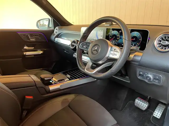 メルセデス・ベンツ ＧＬＢ２００ｄ AMGライン 愛知県 2020(令2)年 2.4万km ポーラホワイト 純正ナビ/フルセグTV/360度カメラ/バックカメラ/レーダーセーフティパッケージ/ACC/ブラインドスポットアシスト/アンビエントライト/黒ハーフレザー/シートヒーター/パワーバックドア/純正19インチアルミ/ETC