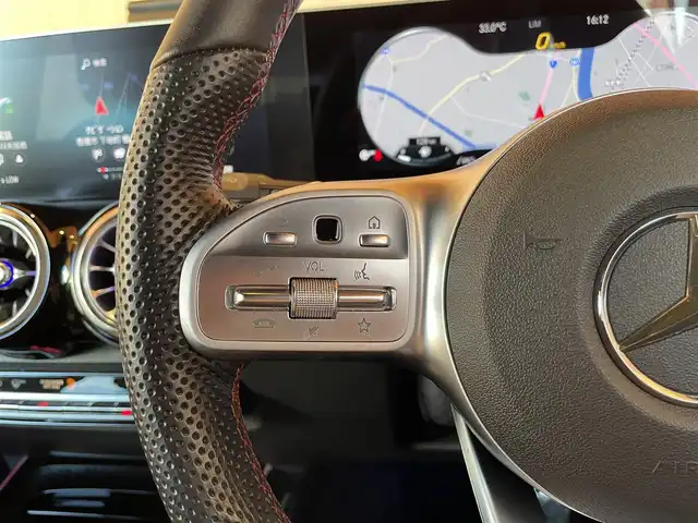 メルセデス・ベンツ ＧＬＢ２００ｄ AMGライン 愛知県 2020(令2)年 2.4万km ポーラホワイト 純正ナビ/フルセグTV/360度カメラ/バックカメラ/レーダーセーフティパッケージ/ACC/ブラインドスポットアシスト/アンビエントライト/黒ハーフレザー/シートヒーター/パワーバックドア/純正19インチアルミ/ETC