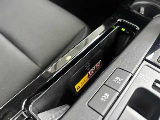 トヨタ プリウス Z 京都府 2023(令5)年 3.3万km アティチュードブラックマイカ モデリスタエアロ/パノラマルーフ/純正12.3インチメモリーナビ、地デジ、Bluetooth/パノラミッックビューモニター/トヨタセーフティセンス/・プリクラッシュセーフティ/・レーントレーシングアシスト/・レーダークルーズコントロール/・ロードサインアシスト/・レーンディバーチャーアラート/・オートマチックハイビーム/黒革シート（運転席パワーシート/メモリーシート）/前席エアーシート/シートヒーター/ハンドルヒーター/パワーバックドア/USB端子/パーキングアシスト/デジタルインナーミラー/ビルトイン2.0ETC/スペアキー
