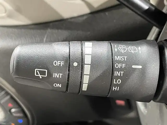 日産 キューブ 15X Vセレクション 愛知県 2017(平29)年 4.2万km スーパーブラック 純正メモリナビ（MM316D-W)/・AM/FM/CD/DVD/Bluetooth/・フルセグテレビ/バックカメラ/ドライブレコーダー/ETC/プッシュスタートボタン/スマートキー/スペアキー/オートエアコン/オートライト/ドアバイザー/保証書/取扱説明書