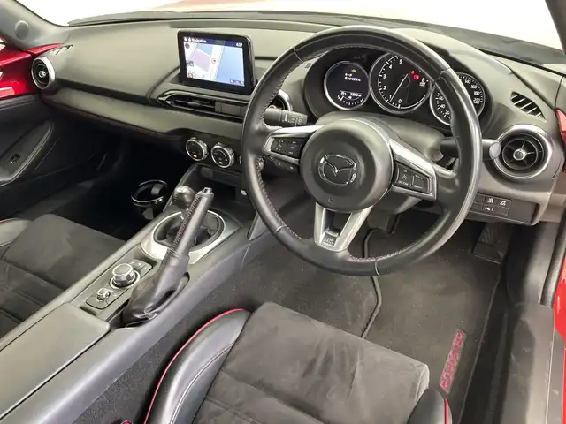 マツダ ロードスター RS 鹿児島県 2019(平31)年 3.3万km ソウルレッドクリスタルM 純正SDナビ/（AM/FM/CD/DVD/Bluetooth/フルセグテレビ）/BOSEサウンドシステム/クルーズコントロール/アダプティブLEDヘッドライト/車線逸脱警報/衝突被害軽減ブレーキ/ETC/シートヒーター/ドライブレコーダー/ステアリングリモコン/純正フロアマット/純正AW16インチ/リアコーナーセンサー/スマートキー/禁煙車
