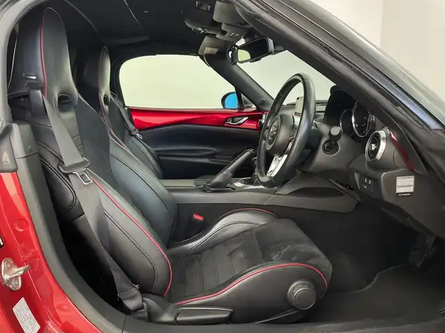 マツダ ロードスター RS 鹿児島県 2019(平31)年 3.3万km ソウルレッドクリスタルM 純正SDナビ/（AM/FM/CD/DVD/Bluetooth/フルセグテレビ）/BOSEサウンドシステム/クルーズコントロール/アダプティブLEDヘッドライト/車線逸脱警報/衝突被害軽減ブレーキ/ETC/シートヒーター/ドライブレコーダー/ステアリングリモコン/純正フロアマット/純正AW16インチ/リアコーナーセンサー/スマートキー/禁煙車