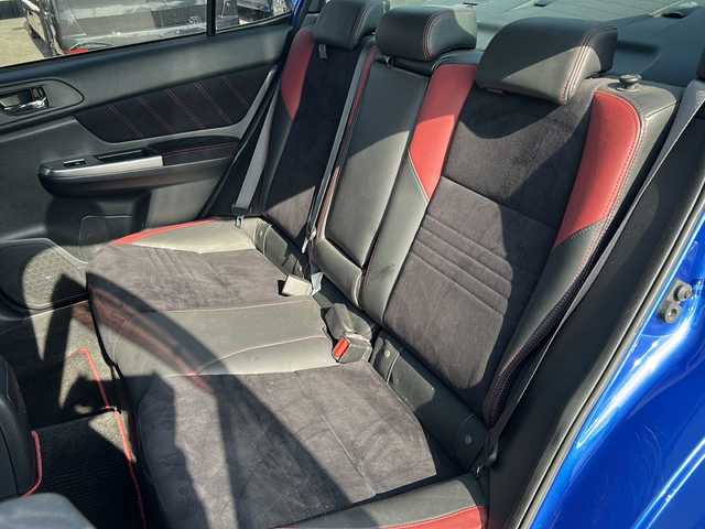 スバル ＷＲＸ ＳＴＩ STI 石川県 2014(平26)年 10.9万km WRブルーパール ４ＷＤ　/IC付ターボ /リア/サイドエアロ /バックカメラ　/ナビ（ＣＤ／ＤＶＤ／ＢＴ／フルセグＴＶ）　/オートライト　/横滑り防止装置　/ＥＴＣ　/ハーフレザーシート /プッシュスタート /スマートキー /ドラレコ/社外18インチアルミホイール