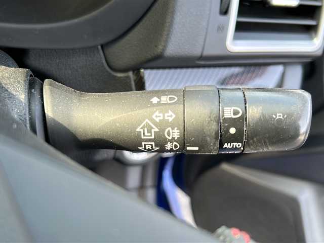 スバル ＷＲＸ ＳＴＩ STI 石川県 2014(平26)年 10.9万km WRブルーパール ４ＷＤ　/IC付ターボ /リア/サイドエアロ /バックカメラ　/ナビ（ＣＤ／ＤＶＤ／ＢＴ／フルセグＴＶ）　/オートライト　/横滑り防止装置　/ＥＴＣ　/ハーフレザーシート /プッシュスタート /スマートキー /ドラレコ/社外18インチアルミホイール