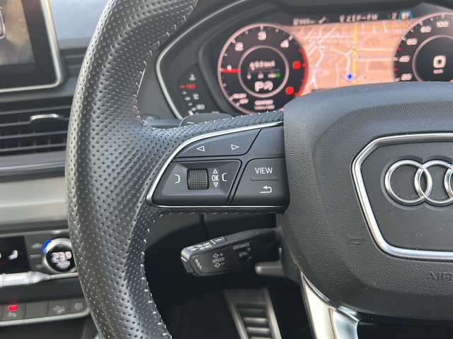 アウディ Ｑ５ 40TDIクワトロ スポーツ 愛知県 2019(令1)年 4.5万km グレイシアホワイトメタリック /禁煙車/正規ディーラー車//MMIナビ・フルセグTV//全方位カメラ//Sラインパッケージ//純正１９インチアルミ//アシスタンスパッケージ//マトリクスLEDパッケージ//ドライブセレクト//ACC//黒ハーフレザーシート//前席パワーシート//前席シートヒーター//パワーバックドア//パーキングエイド//パークアシスト//アウディプレセンス//アウディサイドアシスト//アクティブレーンアシスト//バーチャルコックピット//ビルトインETC2.0//ルーフレール//電子パーキング//電動格納ミラーウインカー//パドルシフト//ステアスイッチ//横滑り防止装置//純正フロアマット//新車保証書/取扱説明書//スペアキー//記録簿R5.R4.R2