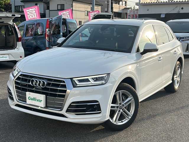 アウディ Ｑ５ 40TDIクワトロ スポーツ 愛知県 2019(令1)年 4.5万km グレイシアホワイトメタリック /禁煙車/正規ディーラー車//MMIナビ・フルセグTV//全方位カメラ//Sラインパッケージ//純正１９インチアルミ//アシスタンスパッケージ//マトリクスLEDパッケージ//ドライブセレクト//ACC//黒ハーフレザーシート//前席パワーシート//前席シートヒーター//パワーバックドア//パーキングエイド//パークアシスト//アウディプレセンス//アウディサイドアシスト//アクティブレーンアシスト//バーチャルコックピット//ビルトインETC2.0//ルーフレール//電子パーキング//電動格納ミラーウインカー//パドルシフト//ステアスイッチ//横滑り防止装置//純正フロアマット//新車保証書/取扱説明書//スペアキー//記録簿R5.R4.R2