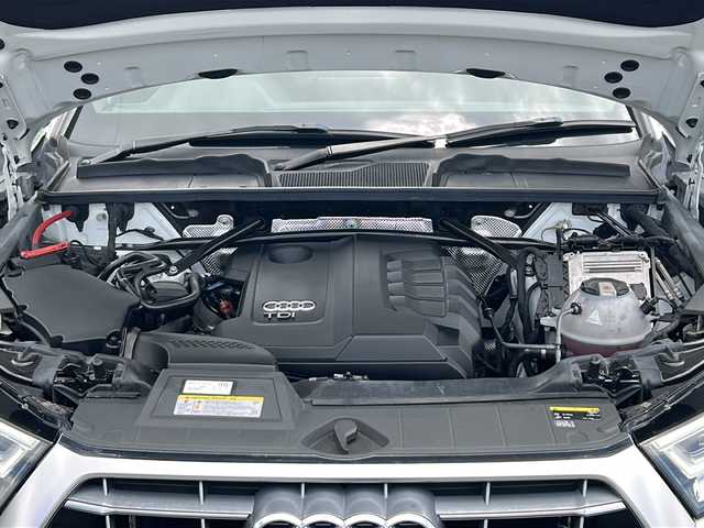 アウディ Ｑ５ 40TDIクワトロ スポーツ 愛知県 2019(令1)年 4.5万km グレイシアホワイトメタリック /禁煙車/正規ディーラー車//MMIナビ・フルセグTV//全方位カメラ//Sラインパッケージ//純正１９インチアルミ//アシスタンスパッケージ//マトリクスLEDパッケージ//ドライブセレクト//ACC//黒ハーフレザーシート//前席パワーシート//前席シートヒーター//パワーバックドア//パーキングエイド//パークアシスト//アウディプレセンス//アウディサイドアシスト//アクティブレーンアシスト//バーチャルコックピット//ビルトインETC2.0//ルーフレール//電子パーキング//電動格納ミラーウインカー//パドルシフト//ステアスイッチ//横滑り防止装置//純正フロアマット//新車保証書/取扱説明書//スペアキー//記録簿R5.R4.R2
