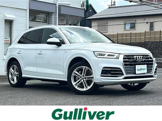 アウディ Ｑ５ 40TDIクワトロ スポーツ 愛知県 2019(令1)年 4.5万km グレイシアホワイトメタリック /禁煙車/正規ディーラー車//MMIナビ・フルセグTV//全方位カメラ//Sラインパッケージ//純正１９インチアルミ//アシスタンスパッケージ//マトリクスLEDパッケージ//ドライブセレクト//ACC//黒ハーフレザーシート//前席パワーシート//前席シートヒーター//パワーバックドア//パーキングエイド//パークアシスト//アウディプレセンス//アウディサイドアシスト//アクティブレーンアシスト//バーチャルコックピット//ビルトインETC2.0//ルーフレール//電子パーキング//電動格納ミラーウインカー//パドルシフト//ステアスイッチ//横滑り防止装置//純正フロアマット//新車保証書/取扱説明書//スペアキー//記録簿R5.R4.R2